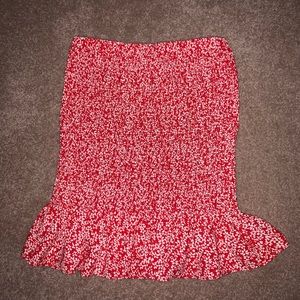 Impeccable pig red skirt!!